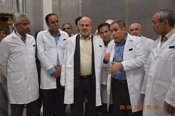 افتتاح یکی از بزرگترین و مجهزترین کشتارگاه صنعتی طیور کشور در اردبیل با حضور دکتر عباسی مدیر کل دفتر