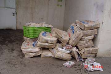معدوم سازی 2600 کیلوگرم مرغ و آلایش مرغ غیربهداشتی فاسد و تاریخ گذشته در اردبیل به روایت تصویر