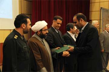 رتبه برتر اداره کل دامپزشکی استان اردبیل در امر اقامه نماز و تجلیل از این اداره کل در اجلاس استانی ن