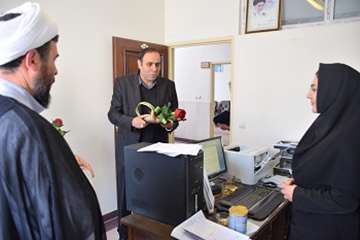گزارش تصویری تجلیل از بانوان همکار با حضور مدیر کل دامپزشکی و مسئول نمایندگی ولی فقیه اداره ل دام÷زش