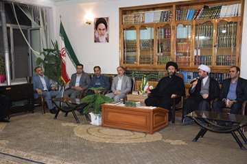 دیدار مدیران و کارکنان اداره کل دامپزشکی استان اردبیل با نماینده ولی فقیه و امام جمعه اردبیل روز دوش