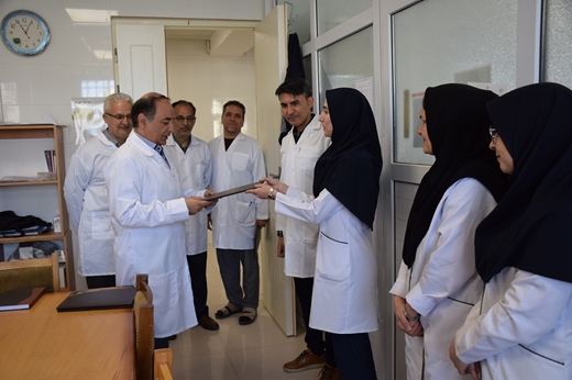 تجلیل از همکاران شاغل در آزمایشگاه مرکزی اداره کل دامپزشکی استان اردبیل