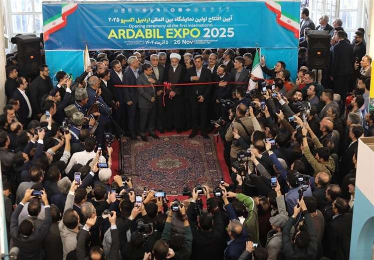 بازدید مدیر کل دامپزشکی استان اردبیل از نمایشگاه اردبیل اکسپو 2025