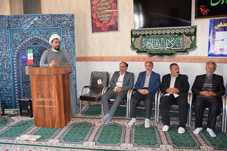 برگزاری مراسم گرامیداشت هفته دفاع مقدس در اداره کل دامپزشکی استان اردبیل / رزمندگان و یادگاران دوران دفاع مقدس تجلیل شدند